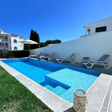 Luz Vila Villa *